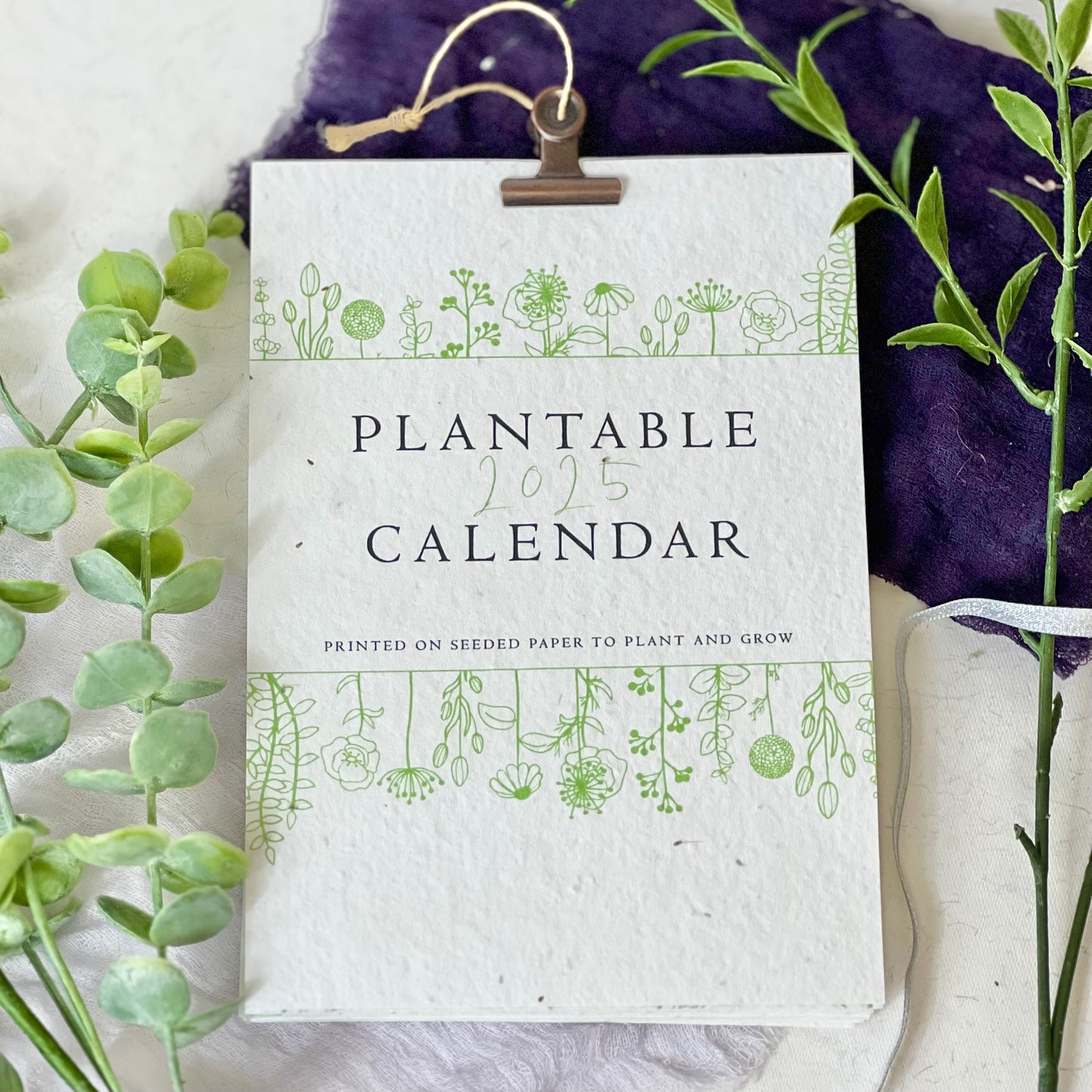 Sustainable Calendar - Green Flowers